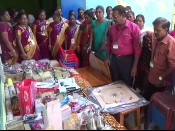 parents donate to school for the sake their kids parents donate to school for the sake their kids