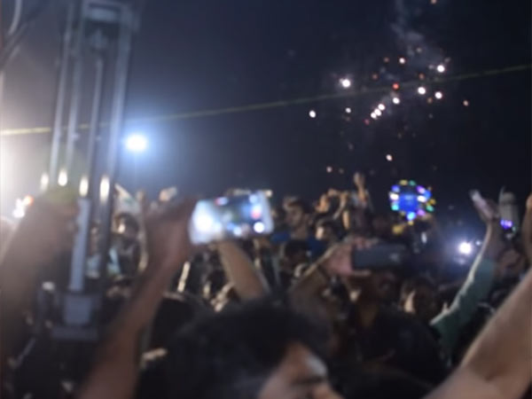 பெசன்ட் நகரில் கொண்டாட்டம்