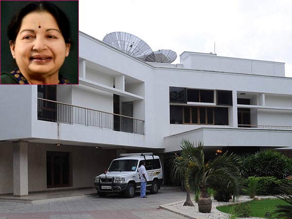 Income Tax department freezes Jayalalithas Poes Garden house in the year 2007 Income Tax department freezes Jayalalithas Poes Garden house in the year 2007
