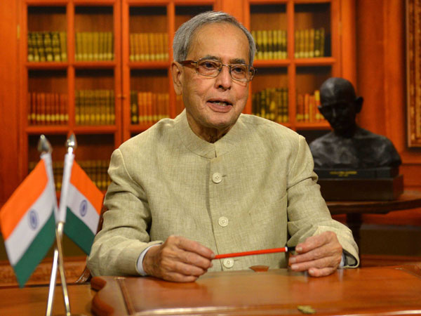 Versatile leader Pranab Mukherjee Versatile leader Pranab Mukherjee