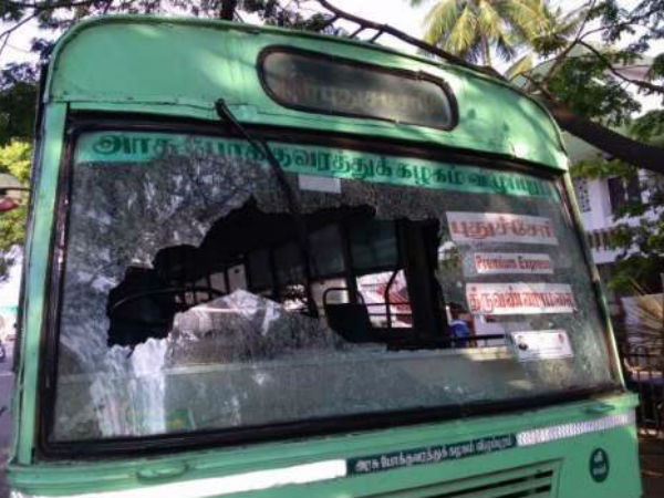 All India Bandh: Tamilnadu buses attacked in Puducherry All India Bandh: Tamilnadu buses attacked in Puducherry