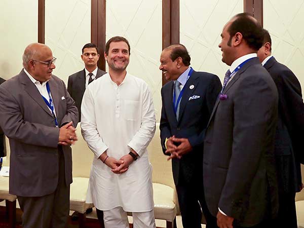 ராகுல் காந்தியின் புதிய பாணி