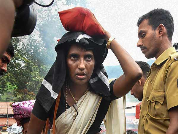 சபரிமலையில் இதுவரை 100 பெண்கள் தரிசனம் செய்துள்ளனர்.. கேரளா அமைச்சர் பரபர பேட்டி! 