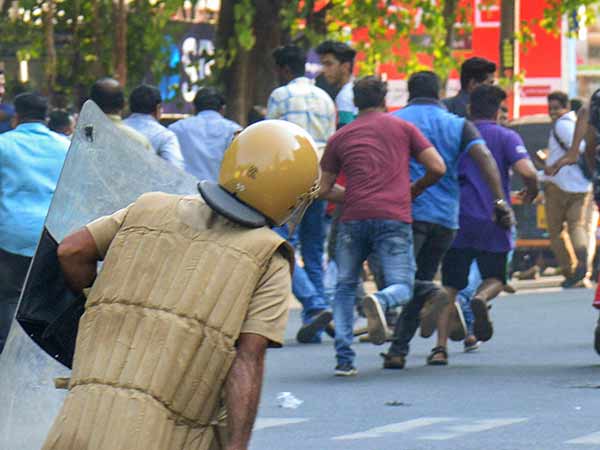 Sabarimala row bombs hurled at houses of left leaders in kerala Sabarimala row bombs hurled at houses of left leaders in kerala