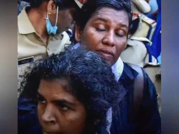 இரு பெண்கள்