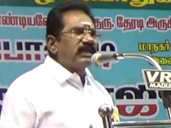சுற்றுலா பயணிகள்