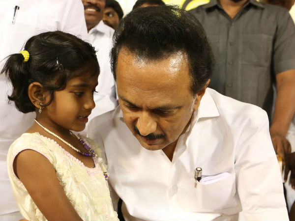 அமித்ஷா கிண்டல்