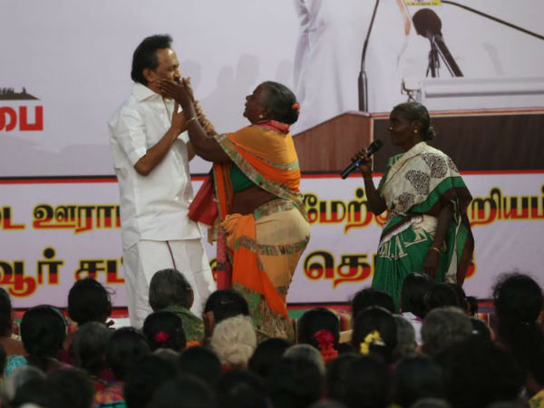 காப்பியடிப்பதா?