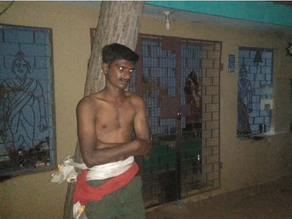 hundi theif captured in suseendiram hundi theif captured in suseendiram