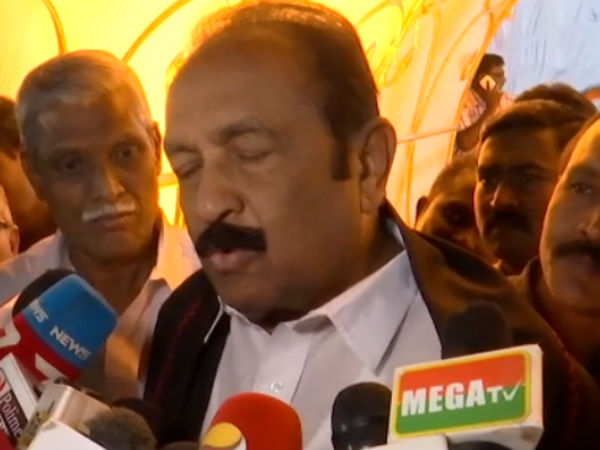 மோடி மீது புகார்