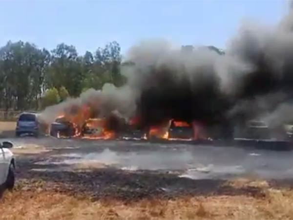 Bengaluru Aero India 2019: Fire breaks out at car parking area Bengaluru Aero India 2019: Fire breaks out at car parking area