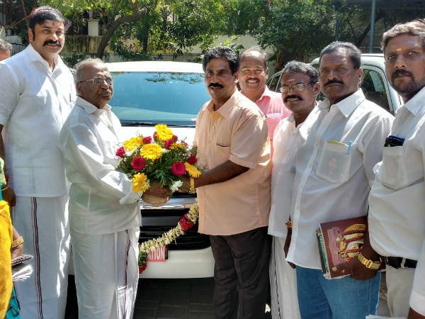 Innova car presented by ADMK to Madhusoodhanan Innova car presented by ADMK to Madhusoodhanan