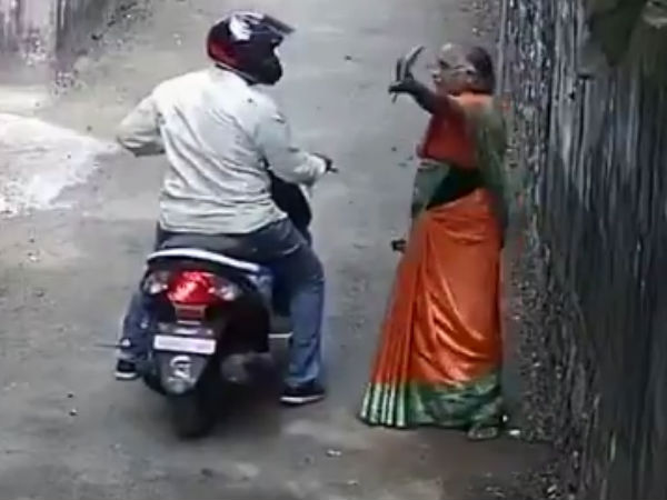 அட்ரஸ் கேட்கிறார்