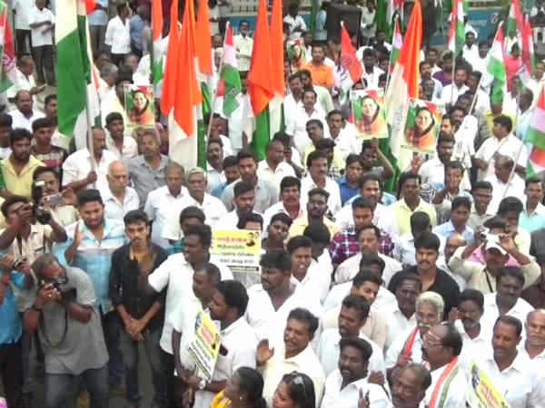 வாக்களிக்க மாட்டார்கள்