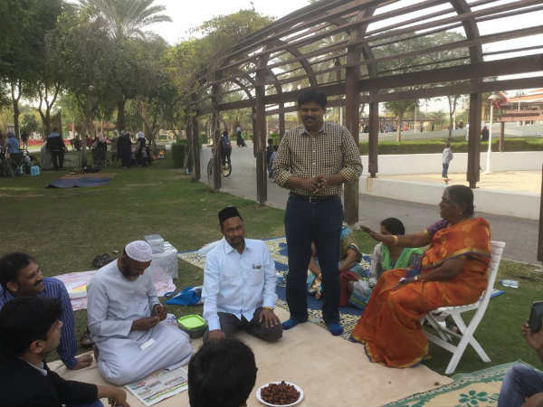 Ex-students meeting in Dubai, Excellent reception for the teacher Ex-students meeting in Dubai, Excellent reception for the teacher