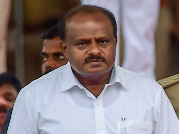 டேப் வெளியிட்டார்