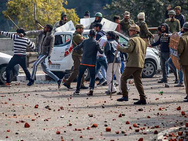 Pulwama attack: curfew imposed in parts of jammu after arson and stone pelting Pulwama attack: curfew imposed in parts of jammu after arson and stone pelting