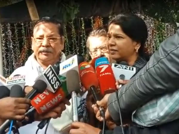 பி அணி