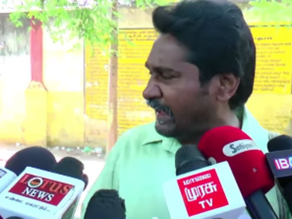 யாருமில்லை