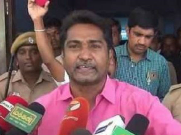 அதிமுக ஏன்?