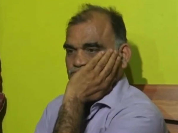 வீட்டில் உல்லாசம்