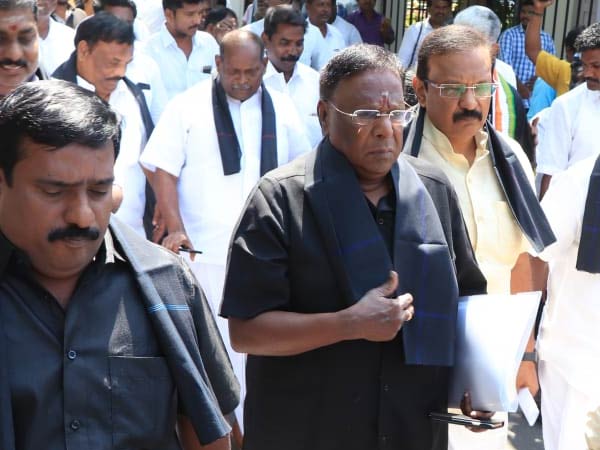 யாரிடம் முறையிடுவது