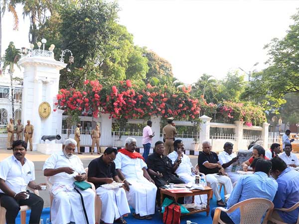 Narayanasamy sit in agitation near Raj Nivas Narayanasamy sit in agitation near Raj Nivas