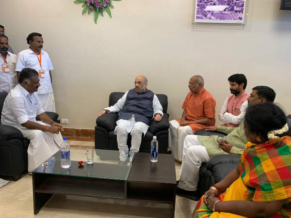 A video of Amit Shah and OPS goes viral A video of Amit Shah and OPS goes viral