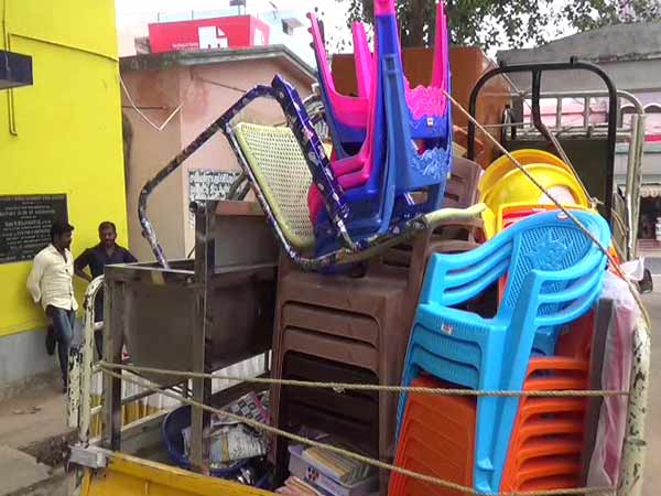 அரசுப் பள்ளிகளில் படிங்க