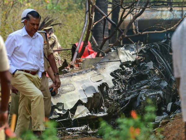 2 aircraft of the Surya Kiran Aerobatics Team crash at an airbase in Bengaluru 2 aircraft of the Surya Kiran Aerobatics Team crash at an airbase in Bengaluru