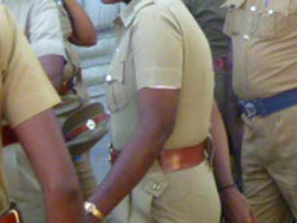 சப்-இன்ஸ்பெக்டர்