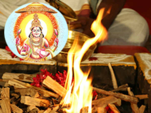 Ratha Saptami holy bath with Eurkkam Leaf Ratha Saptami holy bath with Eurkkam Leaf