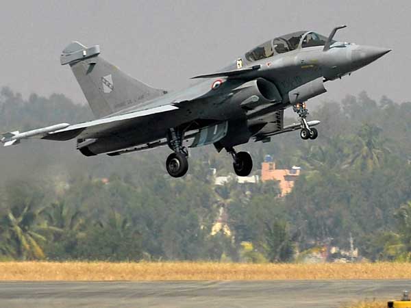 Rafale Deal: The delivery schedule of the18 aircraft is better than the one proposed says CAG Rafale Deal: The delivery schedule of the18 aircraft is better than the one proposed says CAG