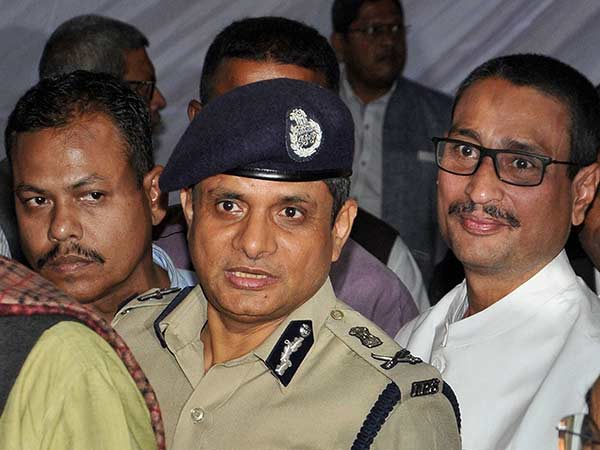 Kolkata Police Commissioner Rajeev Kumar appears beore CBI Kolkata Police Commissioner Rajeev Kumar appears beore CBI
