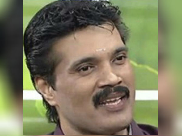 எங்கே இருக்கிறார்?