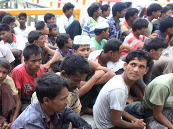 192 Bangladeshis arrested who illegally tried to settle in Indonesia 192 Bangladeshis arrested who illegally tried to settle in Indonesia