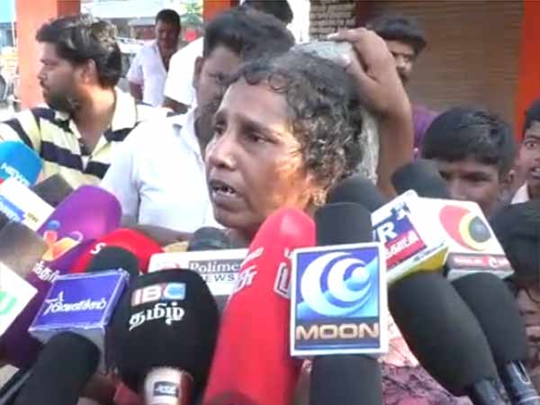 புகார் கொடுத்தோம்