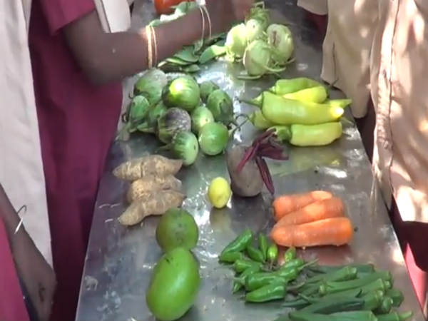 Food festival was held at Government Middle School near Srivilliputhur. Food festival was held at Government Middle School near Srivilliputhur.