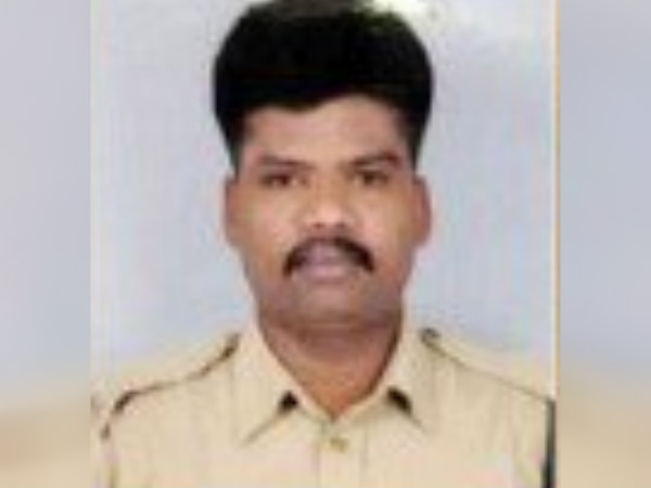 அரசு வேலை கொடுங்க
