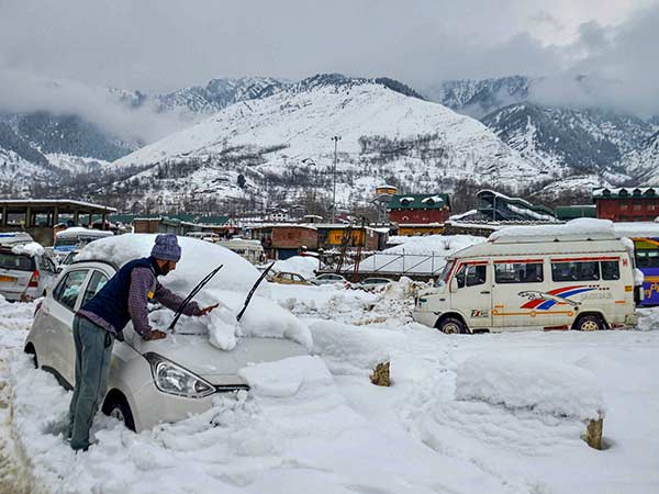 jammu and kashmir Snow Fall: The number of victims has increased to 8 jammu and kashmir Snow Fall: The number of victims has increased to 8