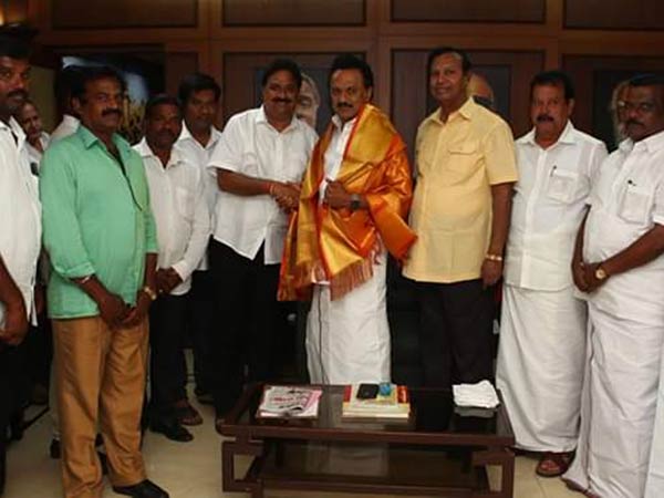 திமுகவில் இணைந்தனர்