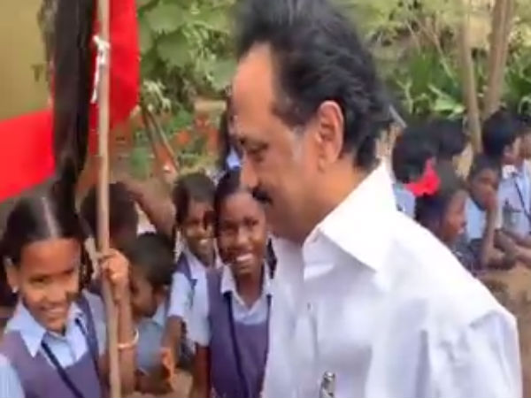 வீடியோ எடுத்த பெண்