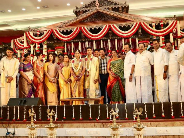 ஊழல் கட்சி