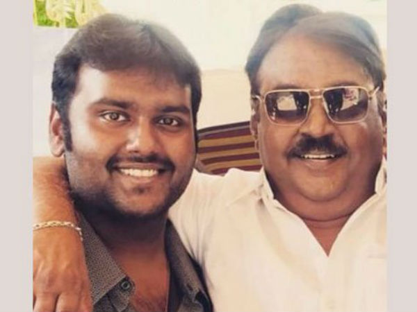 காலில் விழுகிறார்கள்
