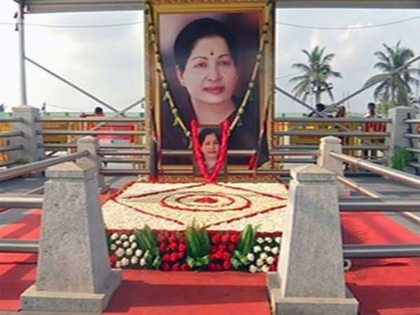 அம்மா பாவம்