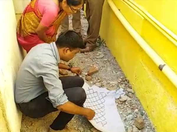 போலீஸுக்கு தகவல்