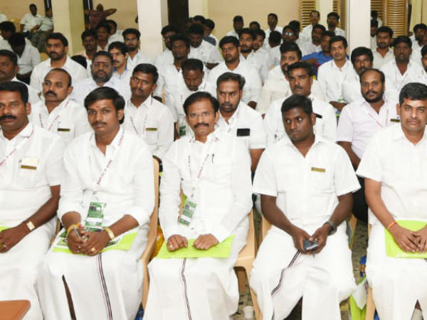 ட்விட்டர் ஆர்மி