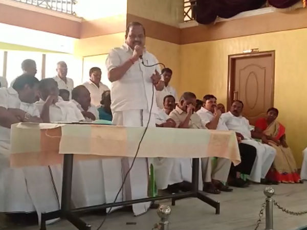 கட்சி நிர்வாகிகள்