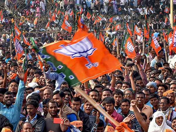 BJP plans to hold simultaneous poll to 3 state Assembly with LS election BJP plans to hold simultaneous poll to 3 state Assembly with LS election
