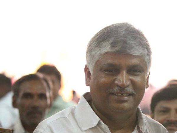 வருமான வரி சோதனைகள்